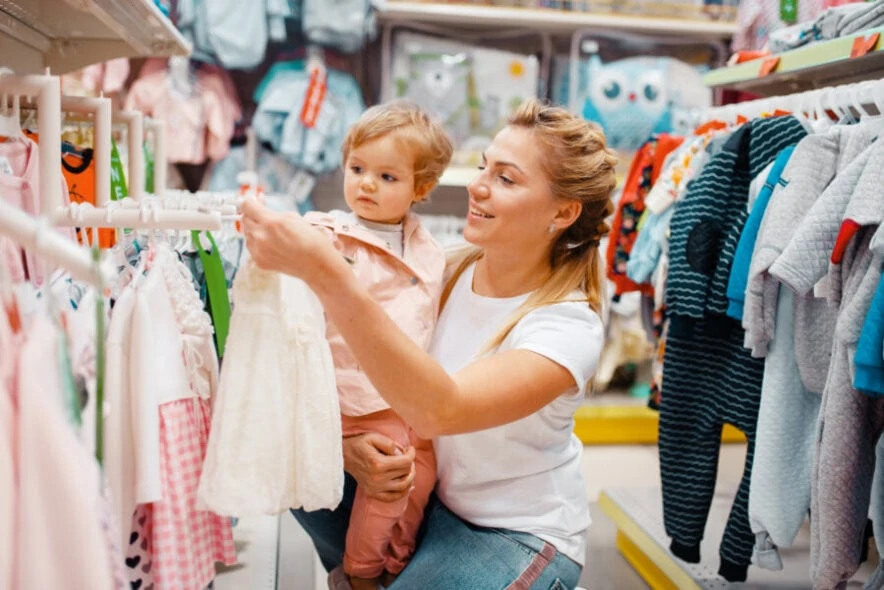 Πώς να αγοράσετε ρούχα για παιδιά